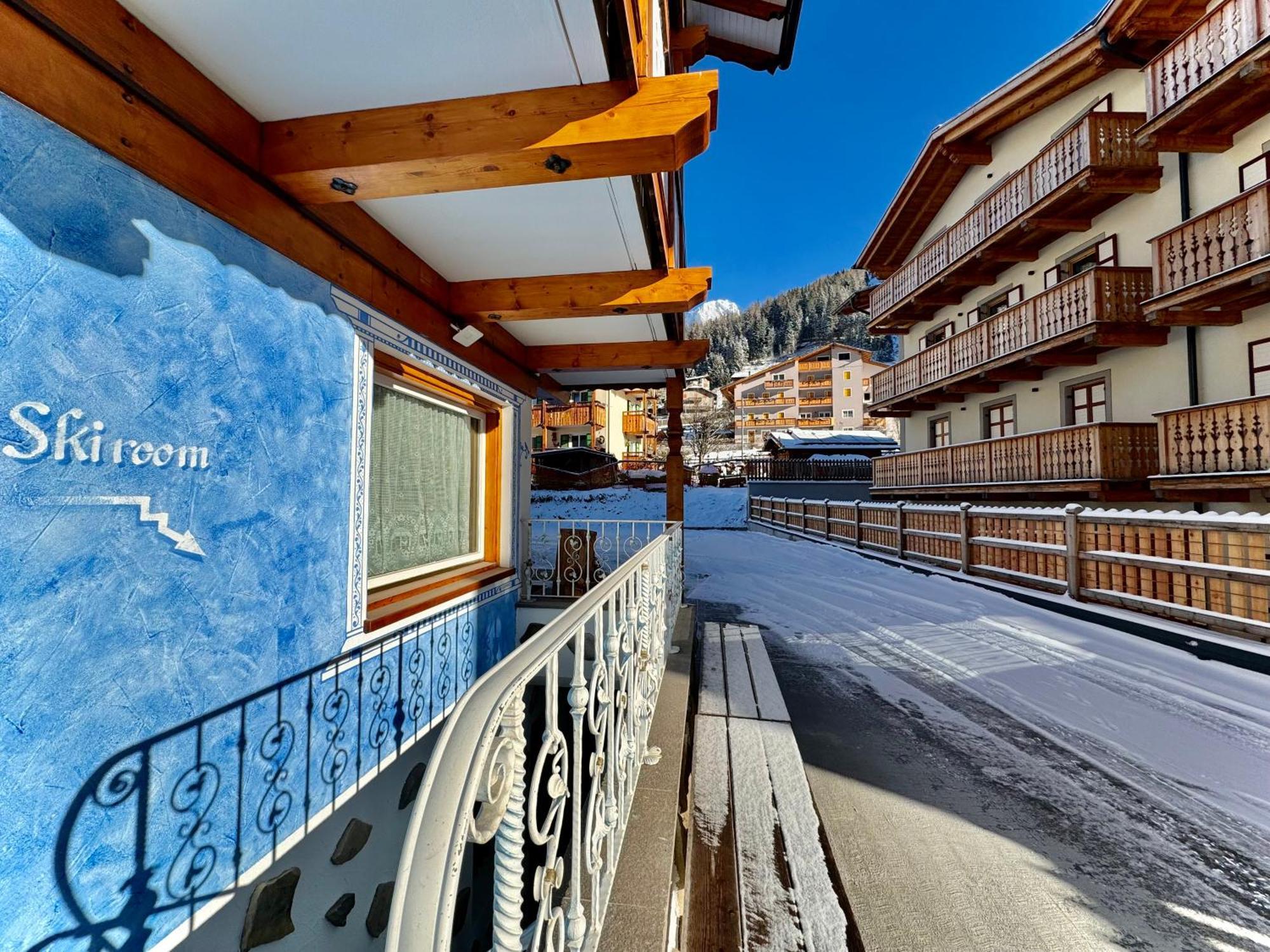 B&B Cesa Planber Mountain View Bike Friendly Canazei Luaran gambar