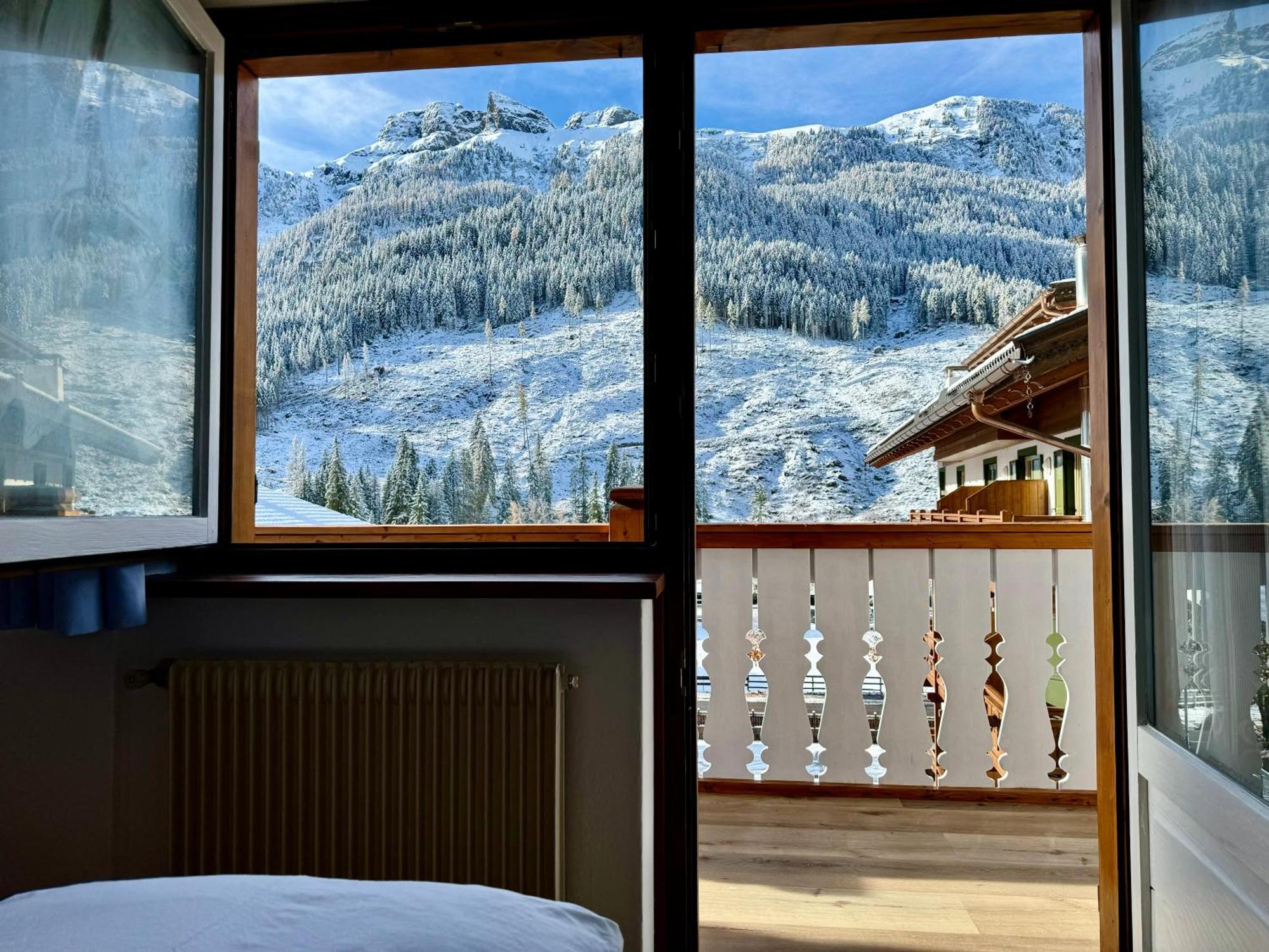 B&B Cesa Planber Mountain View Bike Friendly Canazei Luaran gambar