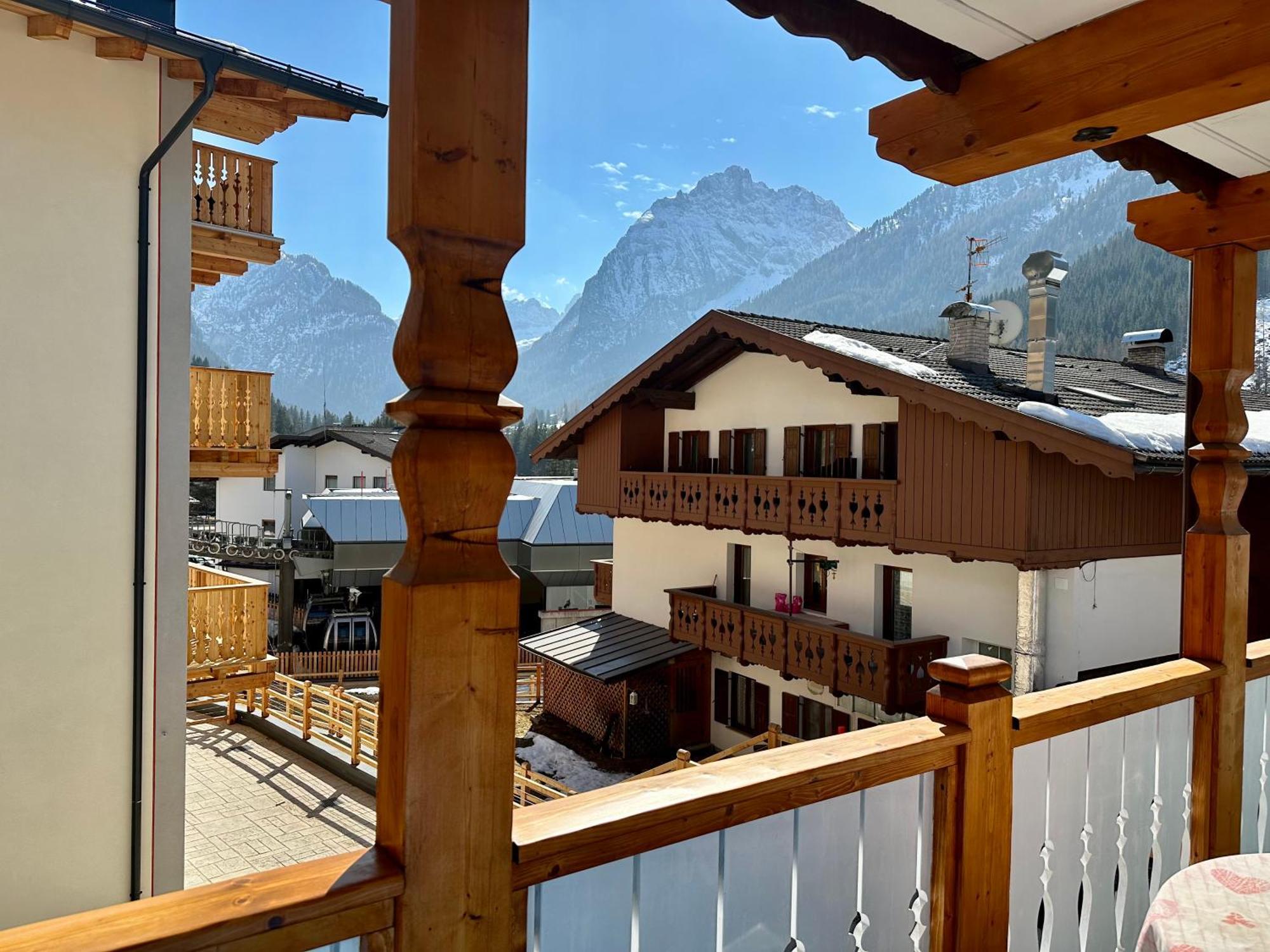 B&B Cesa Planber Mountain View Bike Friendly Canazei Luaran gambar