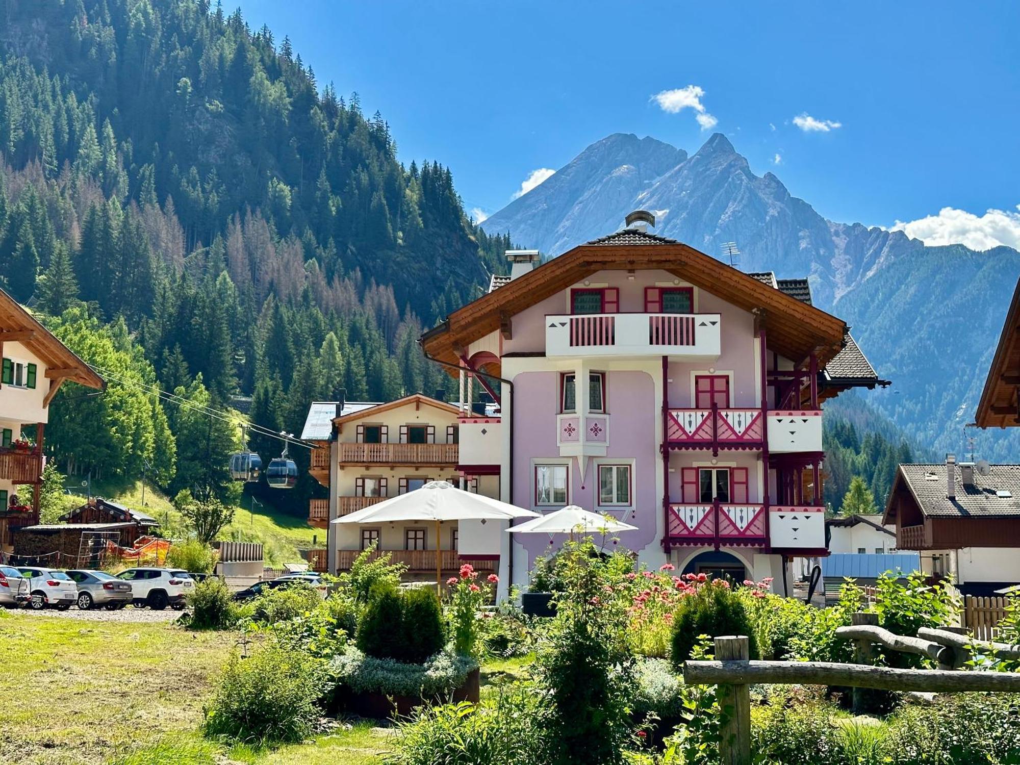 B&B Cesa Planber Mountain View Bike Friendly Canazei Luaran gambar