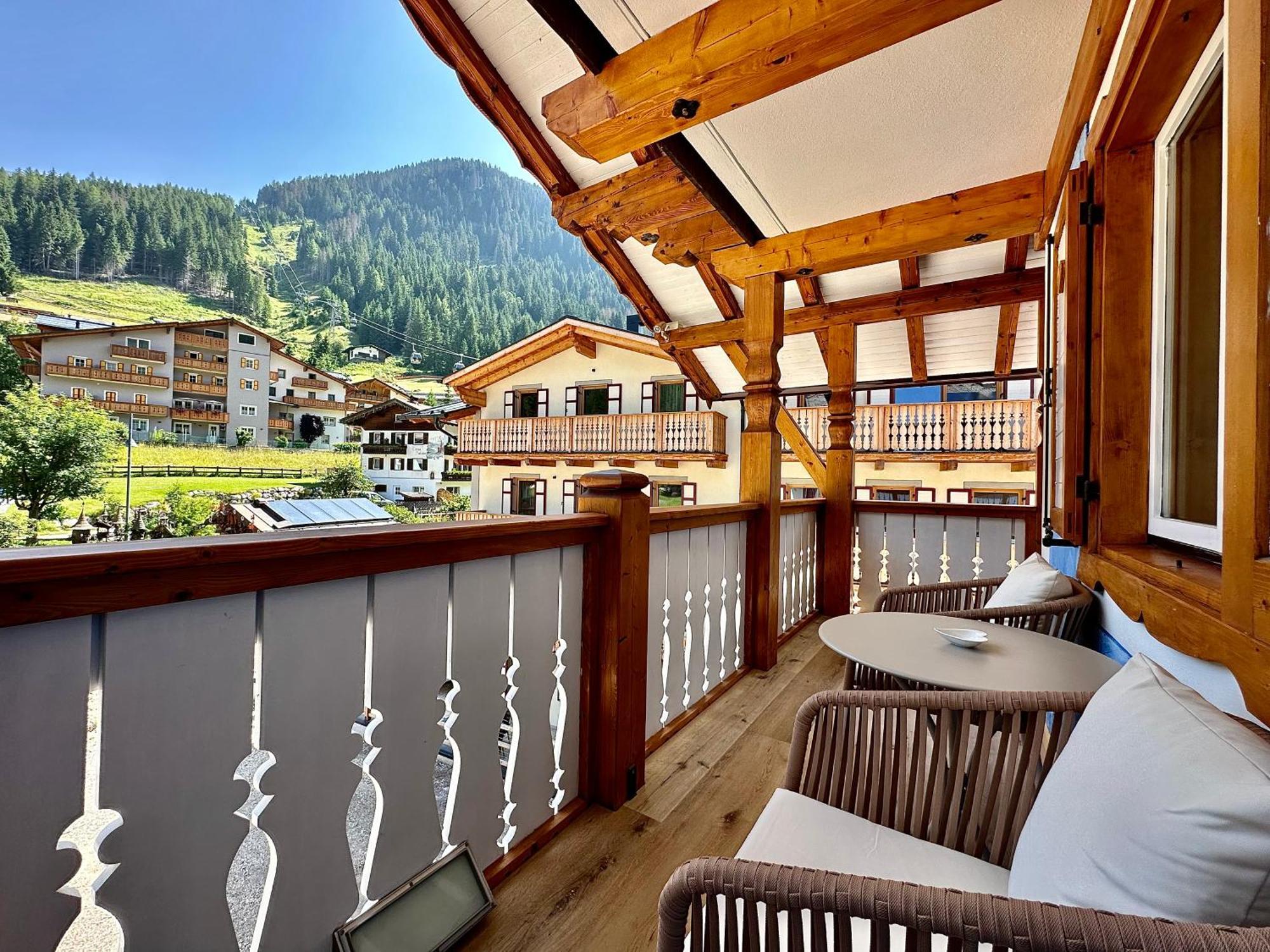 B&B Cesa Planber Mountain View Bike Friendly Canazei Luaran gambar