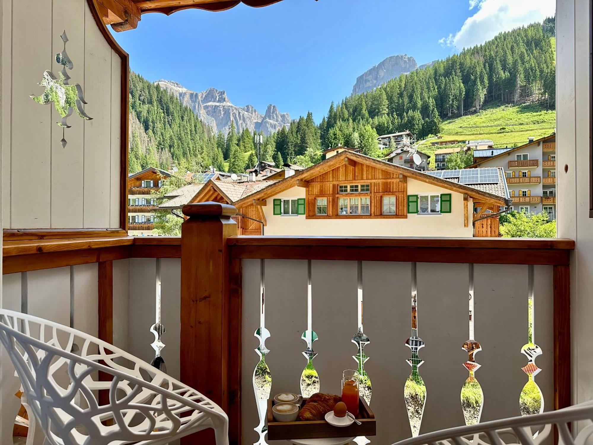 B&B Cesa Planber Mountain View Bike Friendly Canazei Luaran gambar