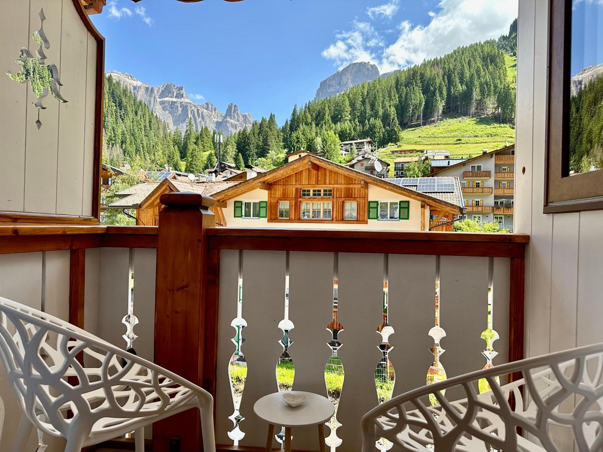 B&B Cesa Planber Mountain View Bike Friendly Canazei Luaran gambar